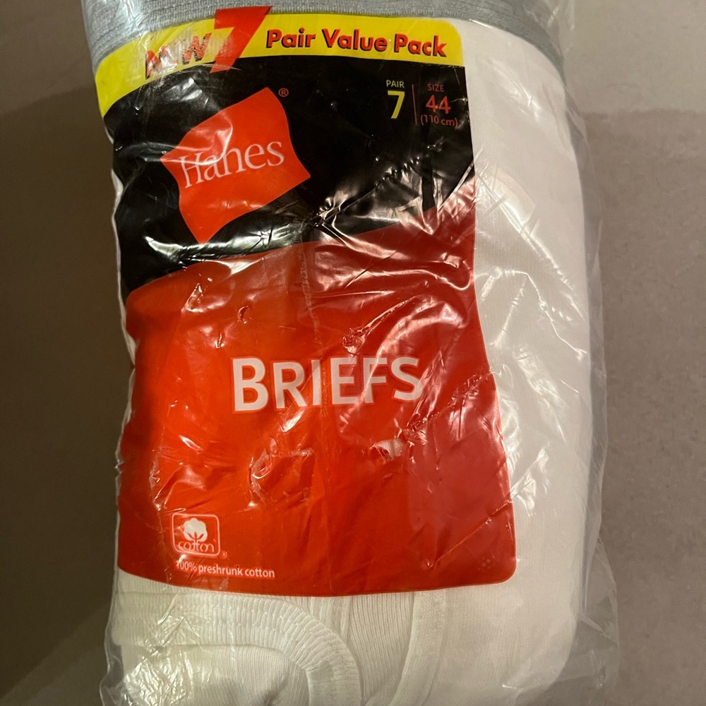 Hanes Red and White Briefs 7 Pack sz44